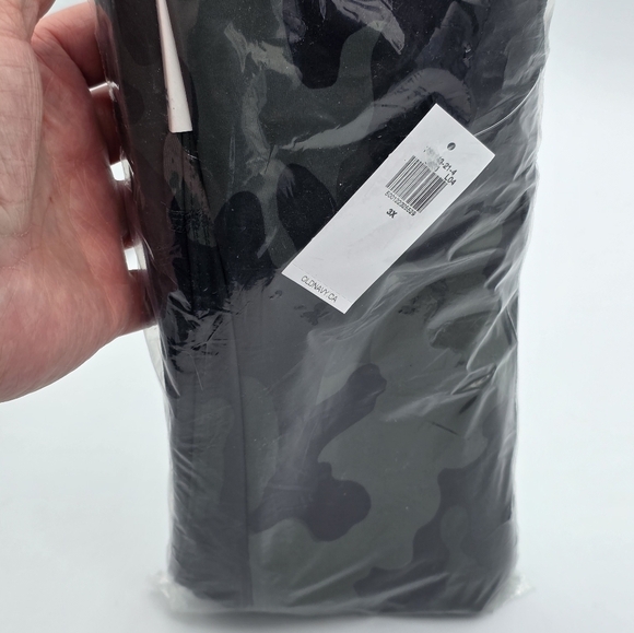 Old Navy Green Camo High-Waisted PowerSoft 7/8 Pocket Leggings Size 3X - Picture 4 of 5